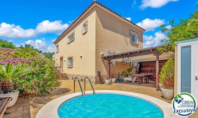 /international/es/pla-de-roses-girona-catalonia-310100277007/