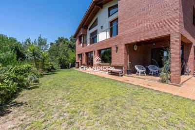 /international/es/urbanitzacio-coll-sacreu-23a-08471-collsacreu-barcelona-spain-arenys-de-munt-catalonia-310109045465/