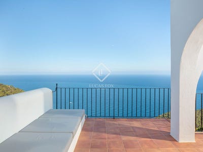 /international/es/begur-catalonia-310098806073/