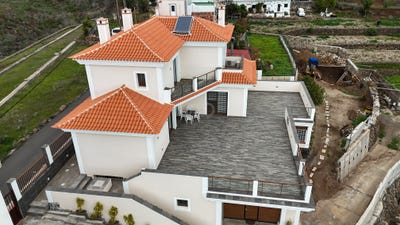 /international/es/calle-el-barbecho-portimao-canary-islands-310108159982/