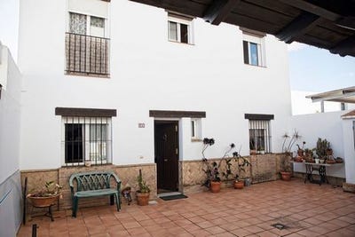 /international/es/infanta-maria-luisa-almonte-andalusia-310108006986/