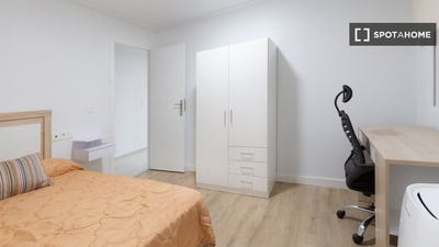 /international/es/alicante-valencian-community-310108562731/