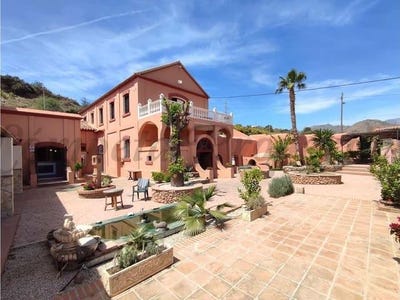 /international/es/nerja-andalusia-310100741126/?lang=zh-tw