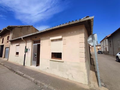 /international/es/calle-carrera-san-justo-de-la-vega-castile-and-leon-310108003240/