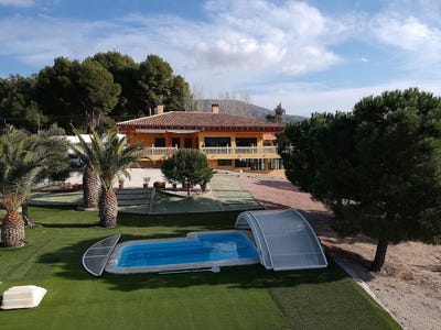 /international/es/petrer-valencian-community-310108900495/