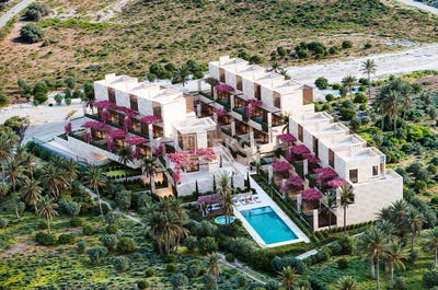 /international/es/estepona-new-golden-mile-malaga-andalusia-310101279818/