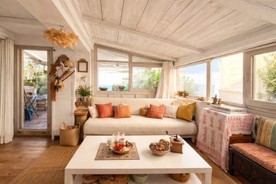 /international/es/calle-nuestra-senora-de-la-luz-tarifa-andalusia-310108045826/