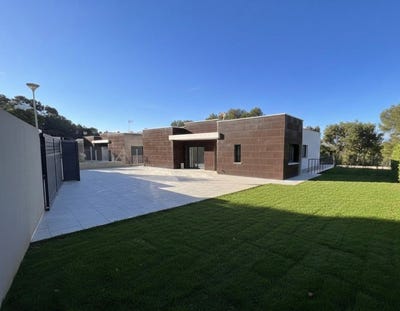 /international/es/urbanizacion-el-bosque-chiva-valencian-community-310107523056/