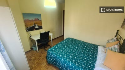 /international/es/alcala-de-henares-madrid-310108559281/
