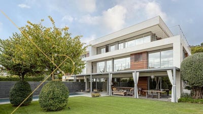 /international/es/esplugues-de-llobregat-catalonia-310100364562/
