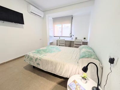 /international/es/carrer-de-joaquin-costa-burjassot-valencian-community-310097780622/
