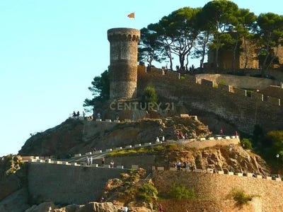 /international/es/tossa-de-mar-catalonia-310108305947/