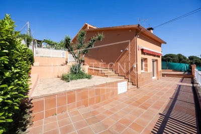 /international/es/canoves-i-samalus-catalonia-310108591572/