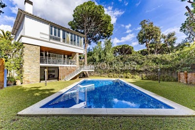 /international/es/castelldefels-catalonia-310100642336/