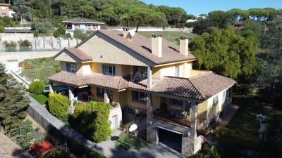 /international/es/carrer-de-sant-vicenc-vallromanes-catalonia-310106391514/