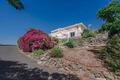 /international/es/adeje-canary-islands-120090408117/