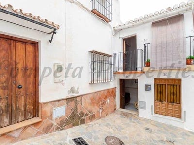 /international/es/comares-andalusia-310100735816/