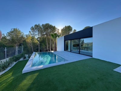 /international/es/l-alfas-del-pi-valencian-community-310098747396/