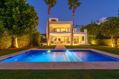 /international/es/refined-modern-in-haza-del-conde-nueva-andalucia-marbella-nueva-andalucia-malaga-spain-marbella-valencian-community-310109079614/