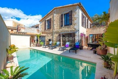 /international/es/buger-balearic-islands-310098768446/