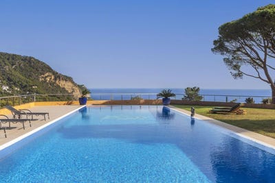 /international/es/begur-catalonia-310105378191/