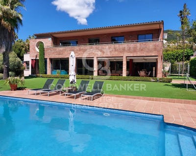 /international/es/barcelona-teia-teia-barcelona-teia-teia-barcelona-teia-catalonia-310108321164/