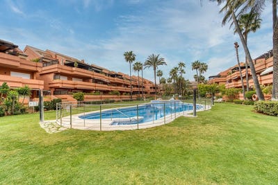 /international/es/nueva-andalucia-andalusia-310107302076/