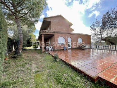 /international/es/valdemorillo-madrid-310100642316/
