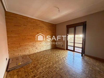 /international/es/leon-castile-and-leon-310108598424/