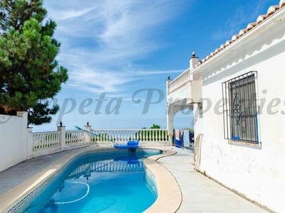 /international/es/competa-andalusia-310101420036/