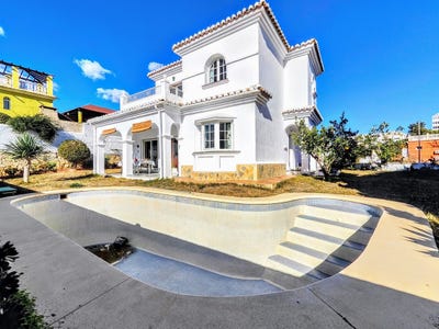 /international/es/benalmadena-costa-andalusia-310100885965/
