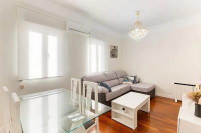 /international/es/calle-de-embajadores-madrid-madrid-310101174466/?lang=zh-cn