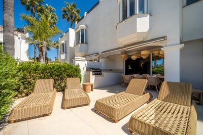 /international/es/marbella-marbella-golden-mile-malaga-spain-marbella-andalusia-310109641112/
