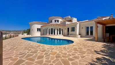 /international/es/moraira-valencian-community-310101375968/?lang=en