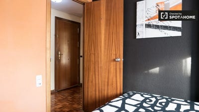 /international/es/alcala-de-henares-madrid-310108558294/