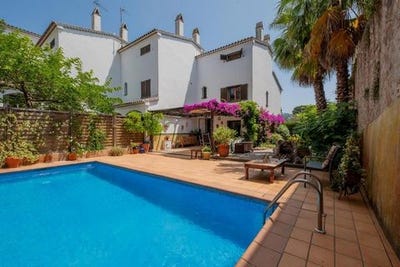 /international/es/palafrugell-catalonia-310105626319/