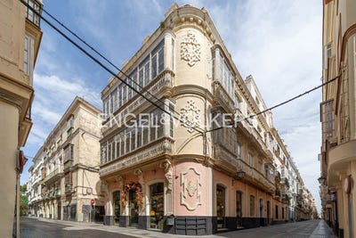 /international/es/cadiz-capital-andalusia-310100637373/?lang=zh-tw