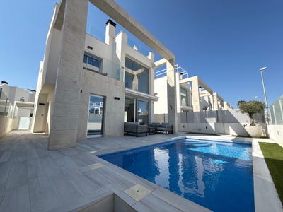 /international/es/alicante-valencian-community-310106967418/