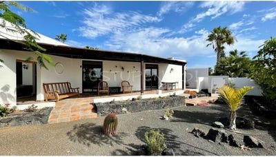 /international/es/yaiza-canary-islands-310100661081/