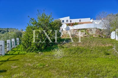 /international/es/comares-andalusia-310097626805/