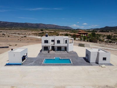 /international/es/camino-del-prado-a-pinoso-valencian-community-310108698264/