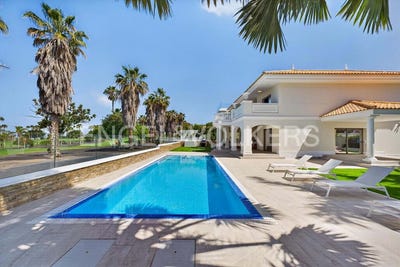 /international/es/adeje-canary-islands-310108526466/