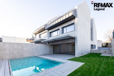 /international/es/calle-san-jaime-pozuelo-de-alarcon-madrid-310105533590/