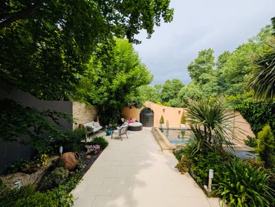 /international/es/calle-lago-mayor-moralzarzal-madrid-310108000283/