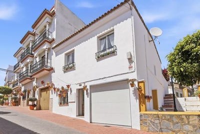 /international/es/estepona-andalusia-310107707409/