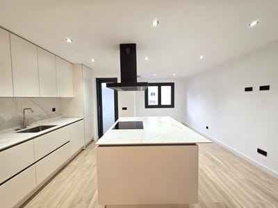 /international/es/37bajo-carrer-arago-palma-de-mallorca-balearic-islands-310108262574/