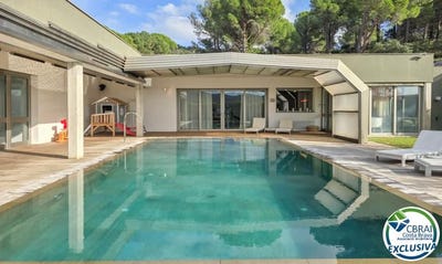 /international/es/lo-jonquera-girona-catalonia-310104617126/