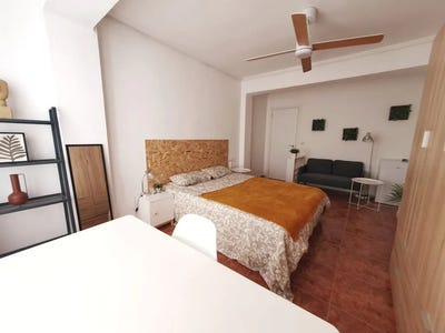 /international/es/carrer-mestre-valls-valencia-valencian-community-310093852394/