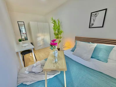 /international/es/calle-riojanos-madrid-madrid-310104982330/