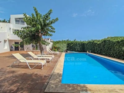 /international/es/es-castell-balearic-islands-310108760228/